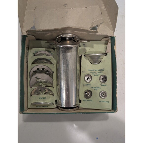 VINTAGE Jenkinson & CO COMBINATION CAKE DECORATOR & COOKIE MAKER - Picture 2 of 10